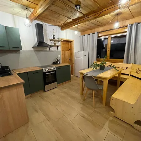 Widokowka Glodowka بوكافينا تترايسكا